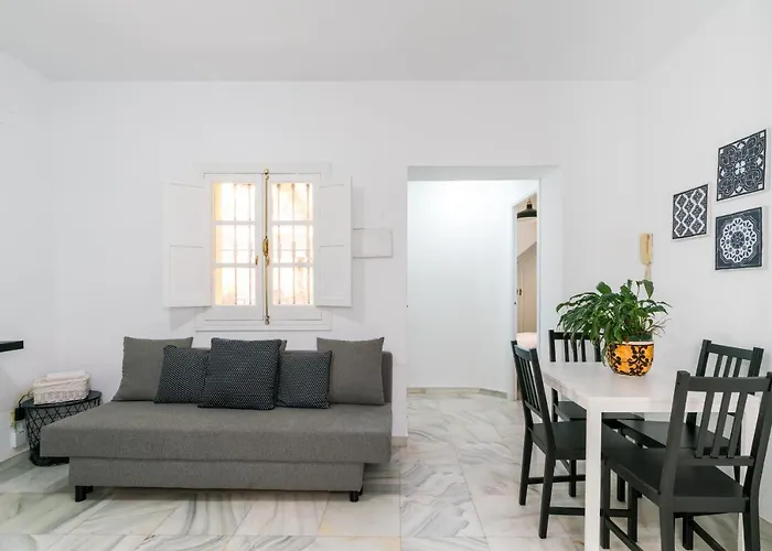 Svl - Sunny And Bright Apartment At Historical Center